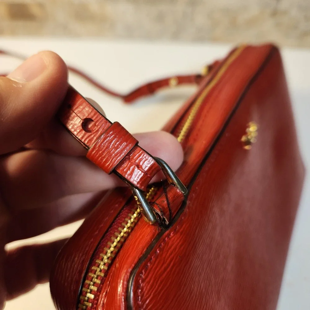 Lauren Ralph Lauren Red Textured Leather Crossbody Camera Bag Gold RLL Logo